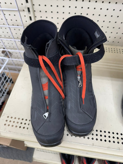 Alpina Outlander NNN BC Backcountry Ski Boots - Used Demo