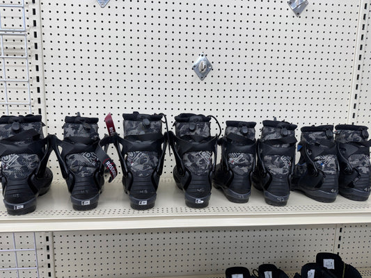 Fischer RC3 Skate Ski Boots - Used Demo